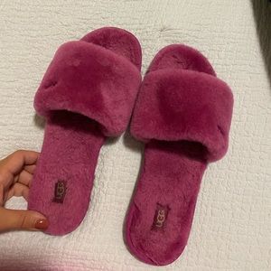 Ugg slides